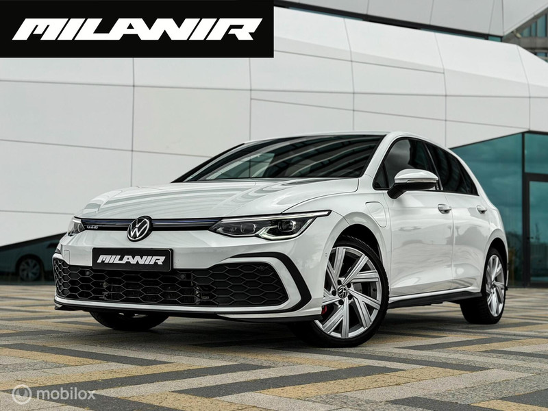 974526848-100