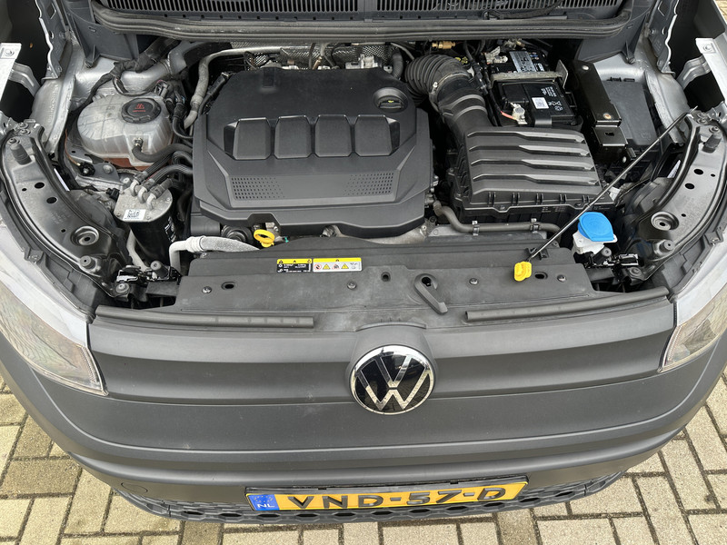 377803112-100-5.jpg