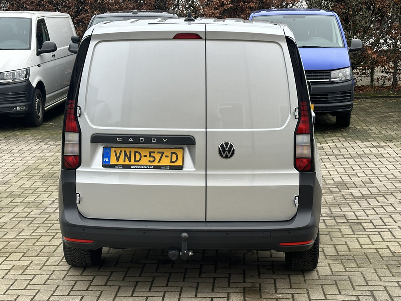 377803112-100-8.jpg