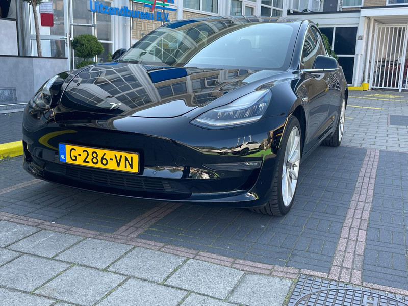45880118