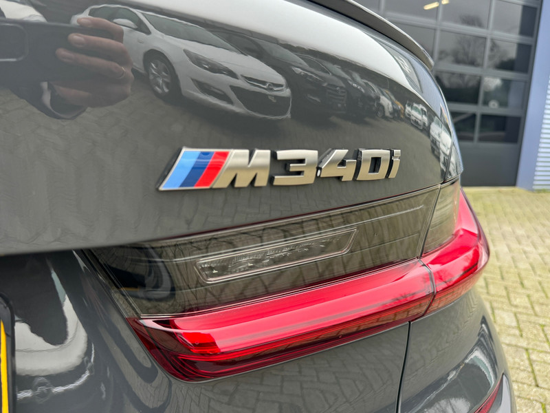 41128444-24.jpg