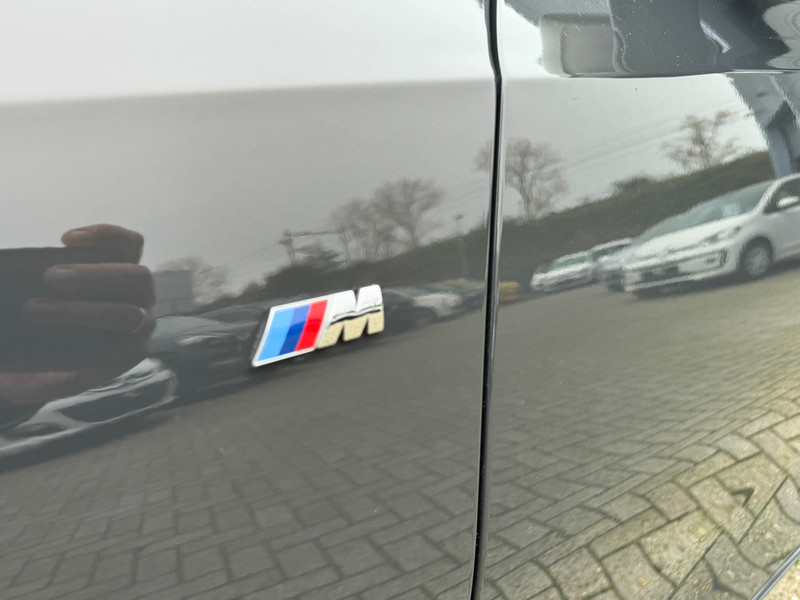 41128444-25.jpg