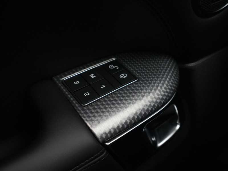 44416659-24.jpg