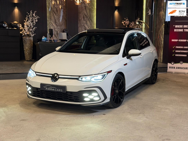 101732815-100