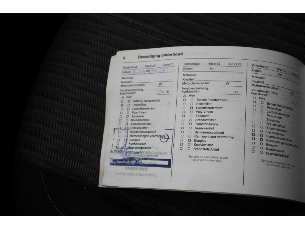 46137923-6.jpg