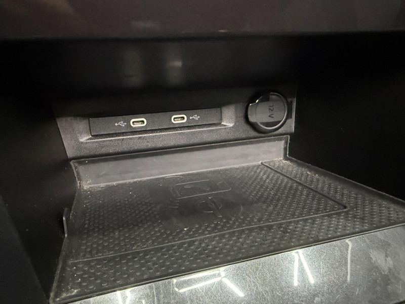 47331796-39.jpg
