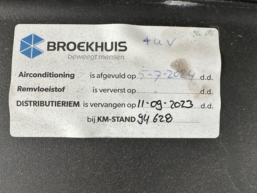 47350268-24.jpg