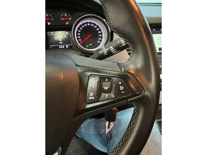 47373888-19.jpg