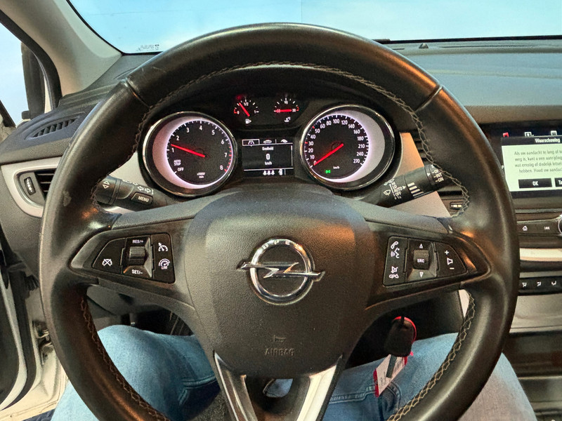 47373888-22.jpg
