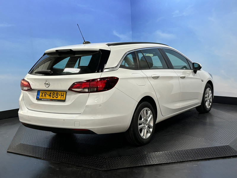 47373888-6.jpg