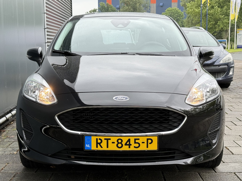 47399344-20.jpg