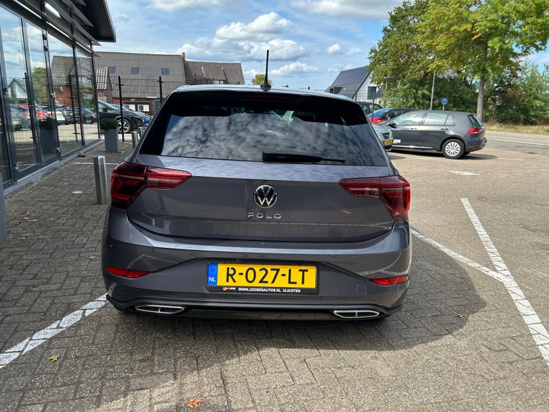 47448571-3.jpg