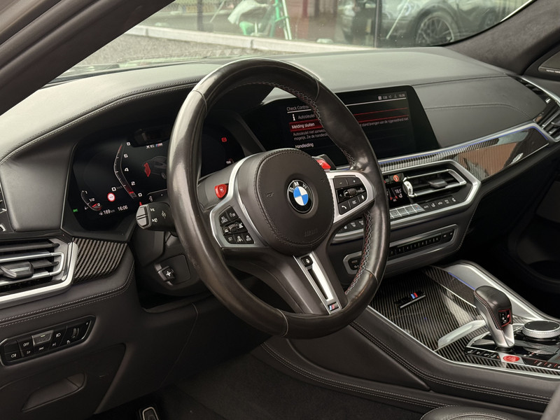 47517787-8.jpg