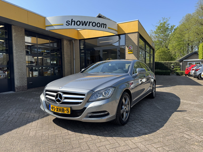 797319567-100