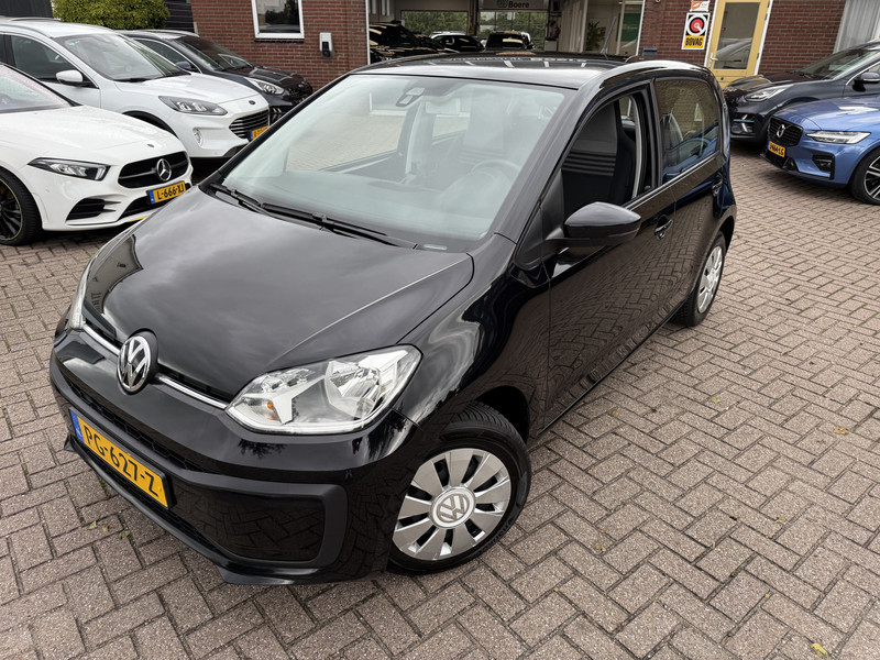 48128792-16.jpg