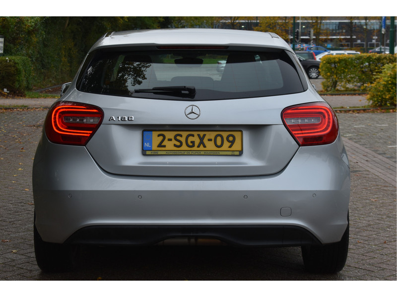 48228420-5.jpg