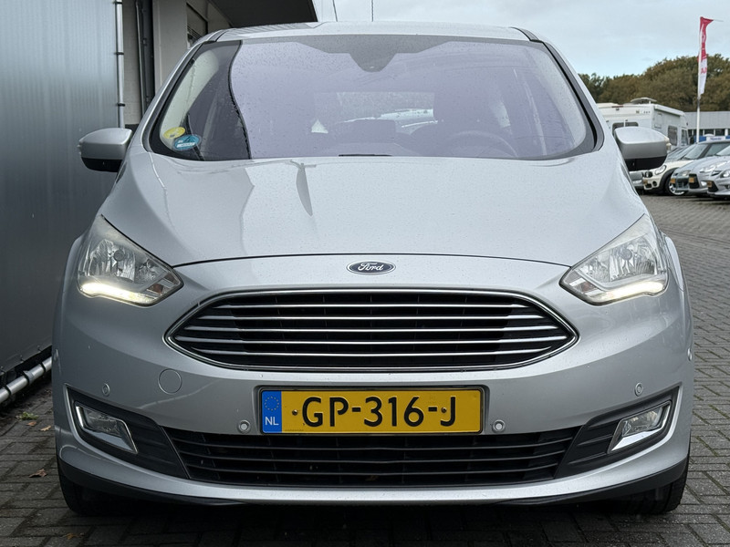 48249488-24.jpg