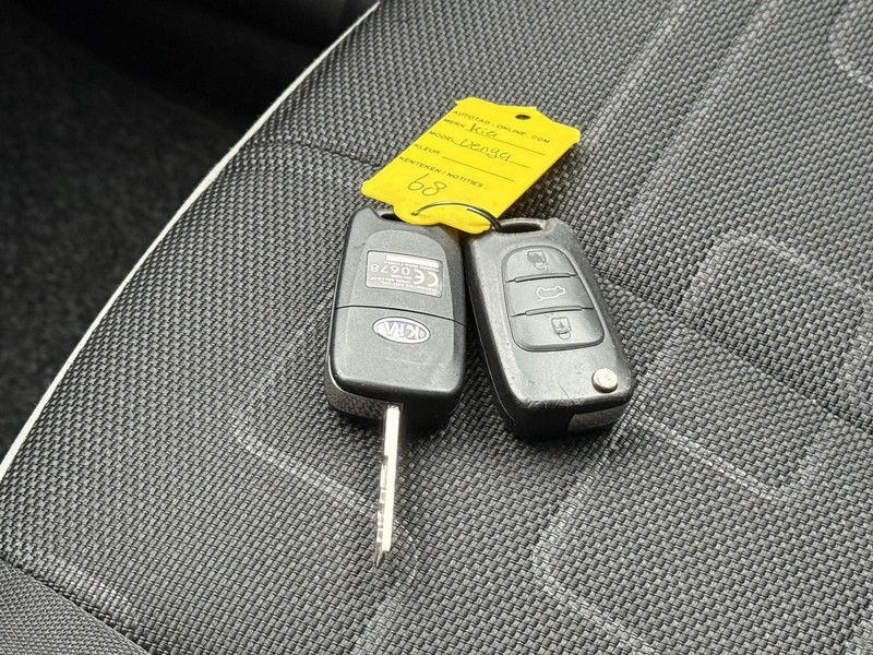 48373898-37.jpg