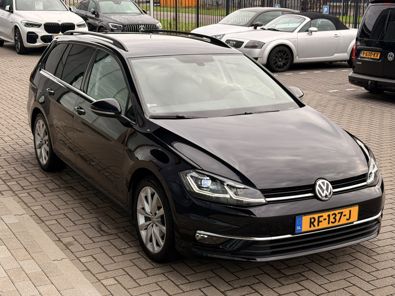 48460920-8.jpg