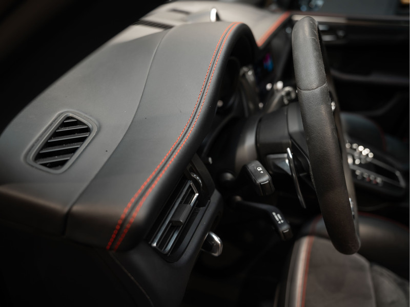 48509377-26.jpg