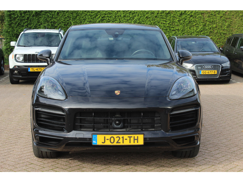 48522623-7.jpg