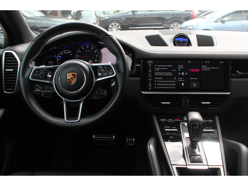 48522623-8.jpg