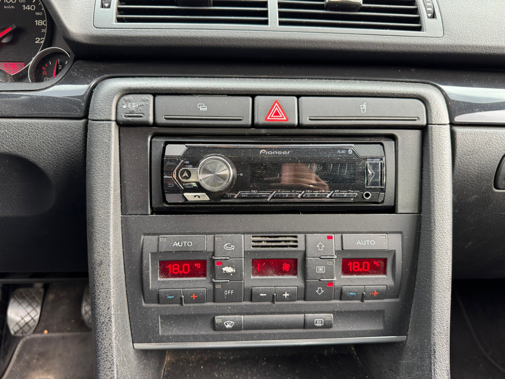 48537955-13.jpg