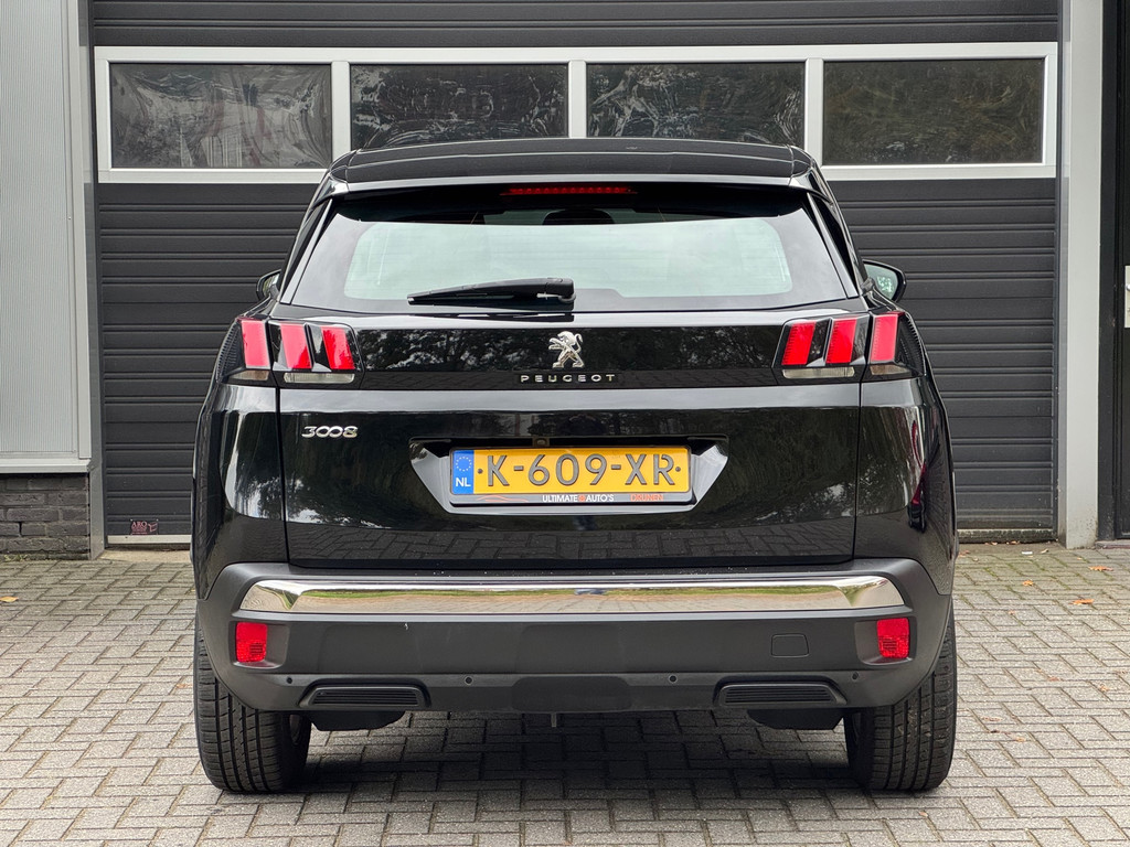 48560192-4.jpg