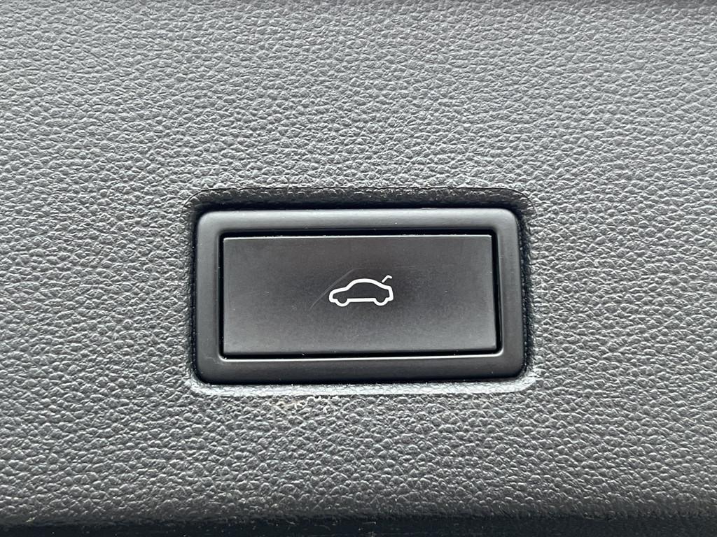 48565888-32.jpg