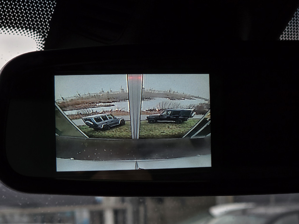 48580700-4.jpg