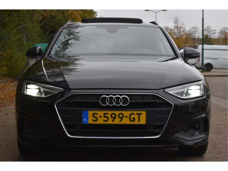 48609334-3.jpg