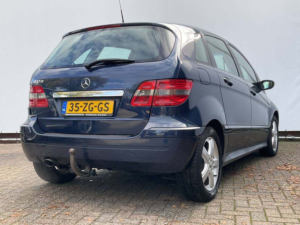 48609997-31.jpg
