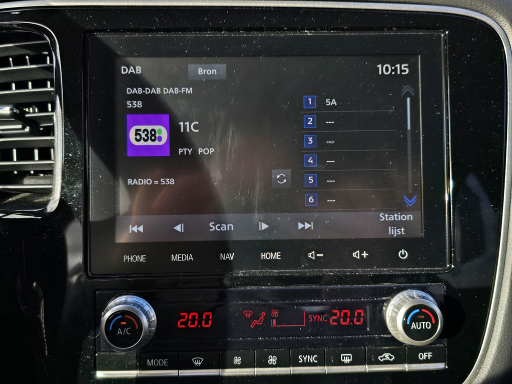 48629027-26.jpg
