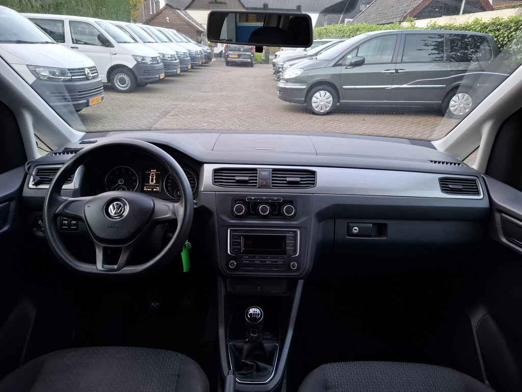 48655411-11.jpg