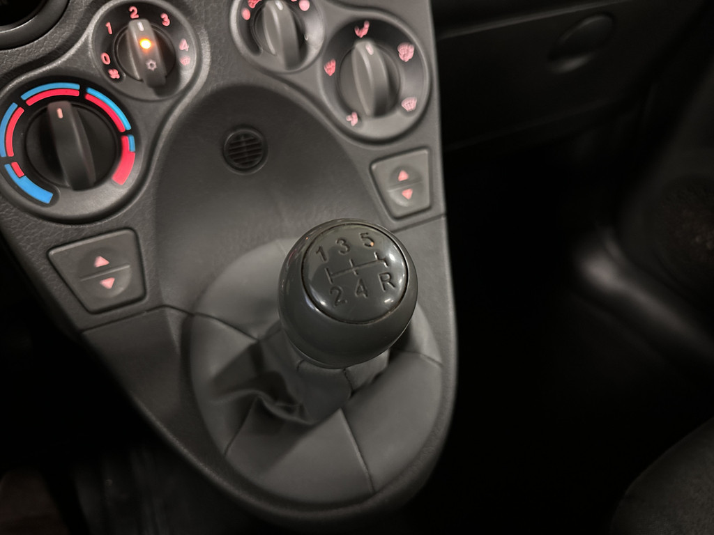 48672993-14.jpg