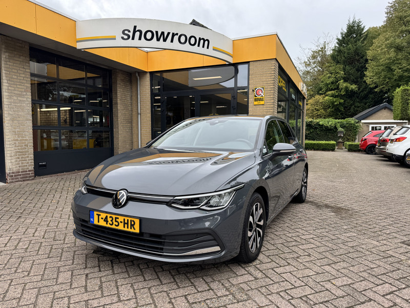 785676847-100
