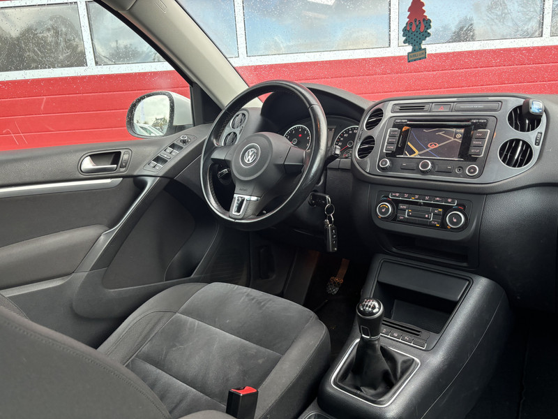 573138438-100-4.jpg