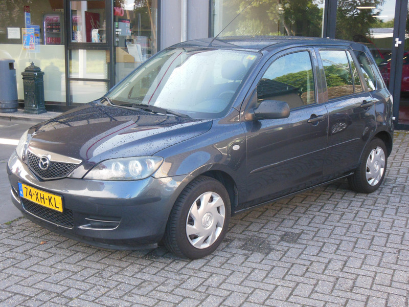 586367079-100