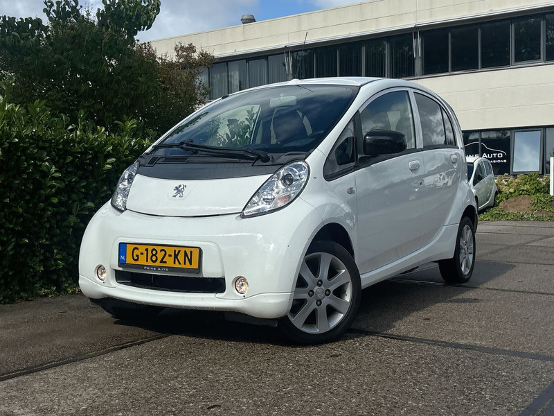 423284404-100