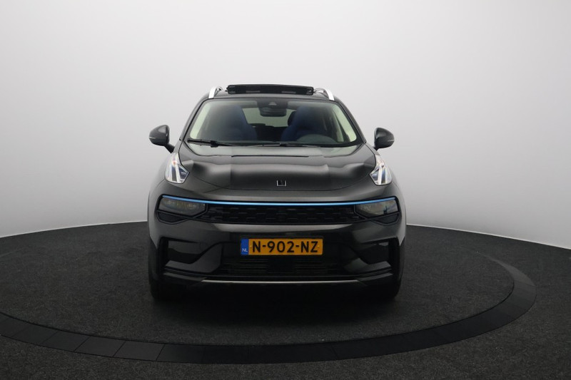 673694815-100-1.jpg