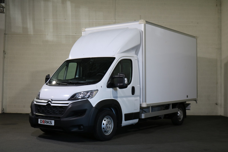 438901223-100