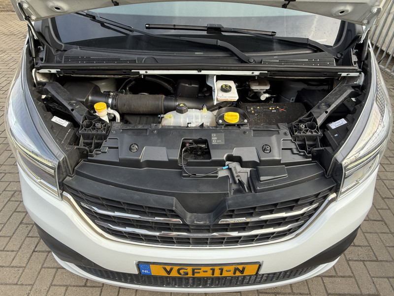 851951463-100-5.jpg